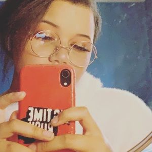 Meet your Posher, Ali